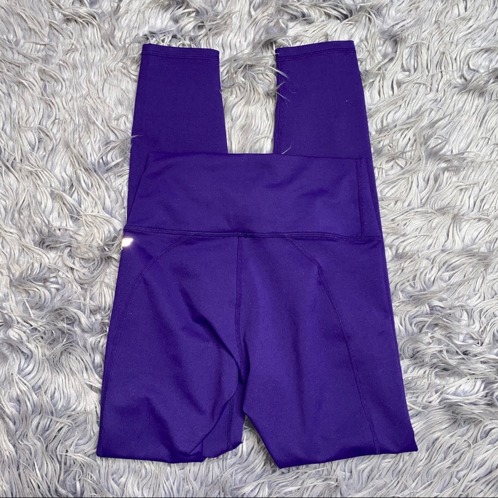 High-Waisted PowerHold® Legging - Picture 4 of 5